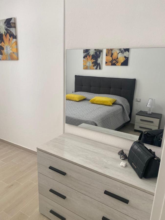 Domo Nora 2 Apartamento Olbia Exterior foto