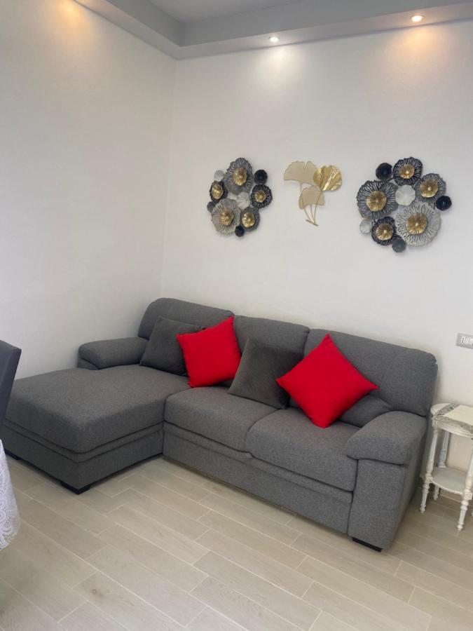 Domo Nora 2 Apartamento Olbia Exterior foto