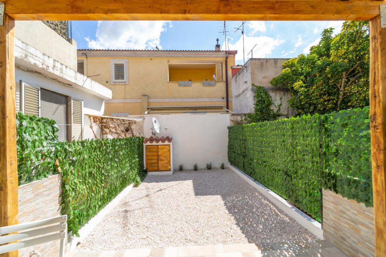 Domo Nora 2 Apartamento Olbia Exterior foto